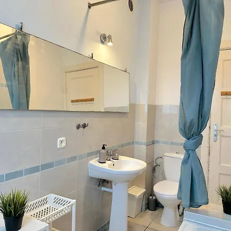 Bake -15 Minutes To Old Town & Seaside Homestay